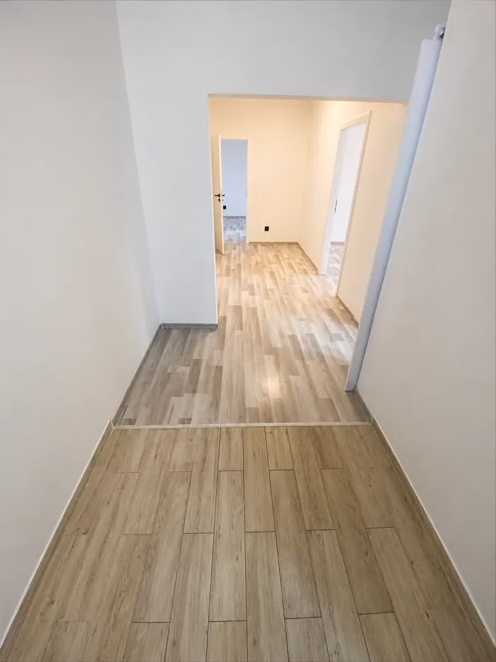 Písek, chodba po rekonstrukci